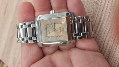 Riyadh, Watches, SAR 1900,  Fendi Automatic Watch Big Dial 40mm For Men Original Swiss Made