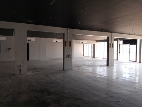 Manama, Shops, BHD 180,  6 Shutter Showroom With Mezanin Floor 2Bath.  Store Room In -((( Nuwdirat)))