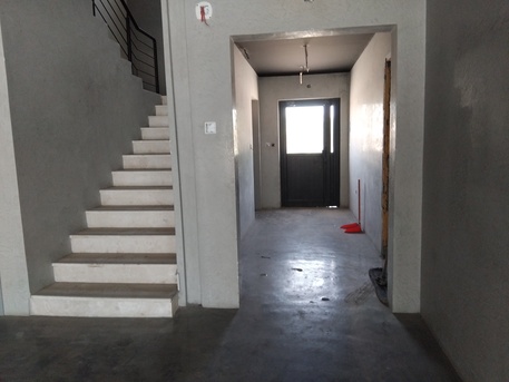 Manama, Shops, BHD 180,  6 Shutter Showroom With Mezanin Floor 2Bath.  Store Room In -((( Nuwdirat)))