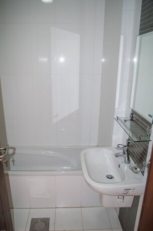 Salmiya, Apartments/Houses, KWD 500/month, 2 BR, Salmiya - 2 Bedrooms Unfurnished Or Furnished W/facilities