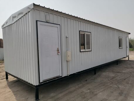 Riyadh, Heavy Equipment, SAR 7500,  USED NEW 20 FEET 40 FEET SHIPPING CONTAINERS PORTA CABINS FOR SALE IN RIYADH SAUDI ARABIA