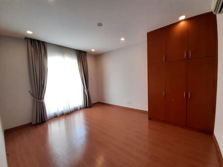Manama, Apartments/Houses, BHD 1300/month,  4 BR,  100 Sq. Meter,  Beautiful  4 Bedroom  Semi Furnished  Villa With Private Pool