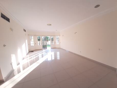 Janabiya, Apartments/Houses, BHD 850/month, 4 BR, 200 Sq. Meter, Janabiya /large Semi Furnished Villa With Beautiful Gardens