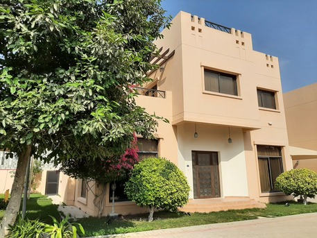 Hamala, Apartments/Houses, BHD 700/month,  4 BR,  100 Sq. Meter,  Hamala/4 Bedroom  Semi Furnished Villa  Exclusive  Bhd :700/-