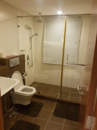 Busaiteen, Apartments/Houses, BHD 400/month,  Furnished,  3 BR,  350 Sq. Meter,  3 BR PAINT HOUSE SEA VIEW WHAT A BEAUTY MAID ROOM Dinning Room