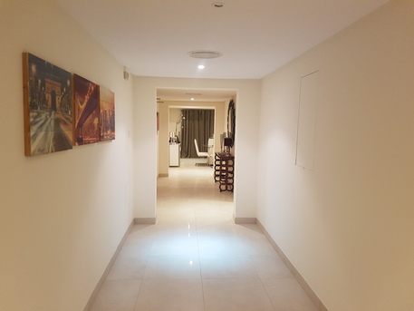 Busaiteen, Apartments/Houses, BHD 380/month,  Furnished,  3 BR,  250 Sq. Meter,  3 BR PAINT HOUSE SEA VIEW WHAT A BEAUTY MAID ROOMss