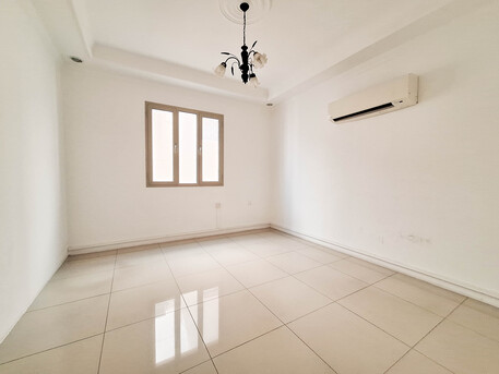 Umm Al Hassam, Offices, BHD 300,  85 Sq. Meter,  Or Rent, A Commercial Office In The Umm Al Hassam Area