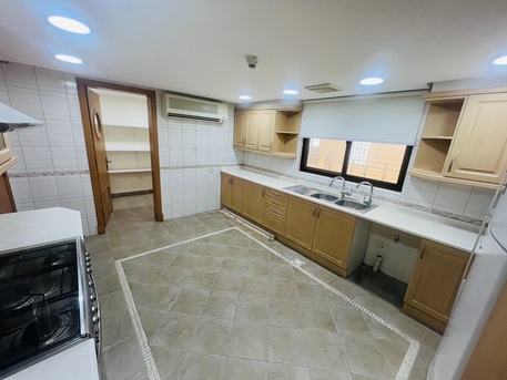 Umm Al Hassam, Apartments/Houses, BHD 750/month,  Furnished,  3 BR,  BHD:750/ SPACIOUS SEMIFURNISHED DUPLEX 3BHK APARTMENT FOR RENT UMMAL HASAM-FAZAL*34664461