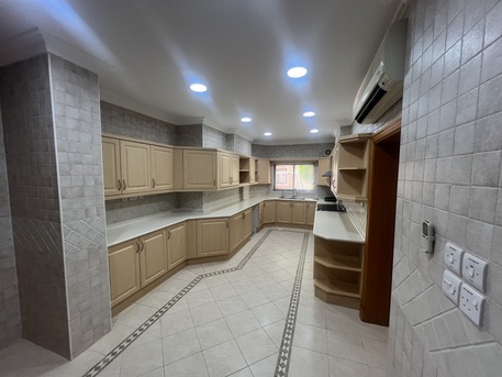 Umm Al Hassam, Apartments/Houses, BHD 650/month,  Furnished,  3 BR,  BHD:650/m SPACIOUS SEMIFURNISHED 3BHK APARTMENT FOR RENT IN UMM AL HASSAM-:FAZAL*34664461*