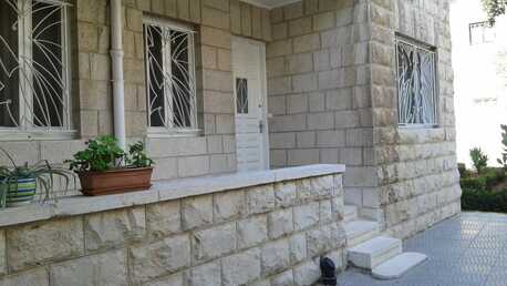 Amman, Apartments/Houses, JOD 13000/year,  Furnished,  4 BR,  320 Sq. Meter,  Part Of Villa Fully Furnished 4B With Garden And Terrace Jabal Webdeh 00962777688956