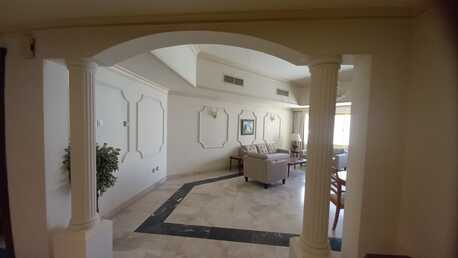 Juffair, Apartments/Houses, BHD 500/month,  Furnished,  3 BR,  Villa Type Apartment: Balcony. BIG Closed Kitchen. Squash Court. Pool. Gym. Internet:TONY