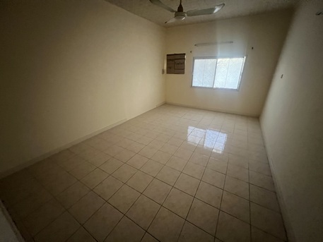 Segaya, Apartments/Houses, BHD 220/month,  3 BR,  SPACIOUS UNFURNISHED 3 BHK APARTMENT FOR RENT IN ZINJ -: FAZAL* 34664461*