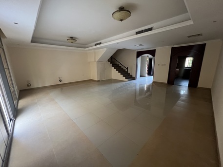 Zinj, Apartments/Houses, BHD 530/month,  Furnished,  3 BR,  BHD:530/month SEMI FURNISHED 3BHK COMPOUND VILLA FOR RENT IN SALMANIYA-:FAZAL* 34664461*