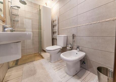 Abdoun, Apartments/Houses, JOD 9000/year,  Furnished,  2 BR,  Ground Fully Furinshed 2B Apartment With Outside Garden In Abdoun 00962777688956