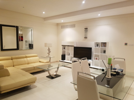 Busaiteen, Apartments/Houses, BHD 400/month,  Furnished,  3 BR,  250 Sq. Meter,  3 BR PAINT HOUSE SEA VIEW WHAT A BEAUTY MAID ROOM Dinning Room