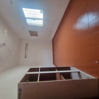 Salmaniya, Apartments/Houses, BHD 150/month,  2 BR,  ATHROOM Hall Kitchen Without Electricity