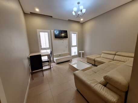 Juffair, Apartments/Houses, BHD 250/month,  1 BR,  *1BATHROOM Hall Kitchen Fully Furnished With Electricity Car Parking