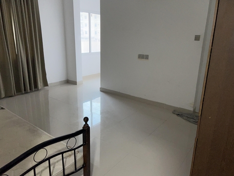 Hidd, Staff Accomodation, BHD 300,  SPACIOUS SEMI FURNISHED 3 BHK APARTMENT FOR RENT IN HIDD-: 38185065