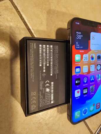 Riyadh, Mobile Phones, SAR 2000,  Apple IPhone 12 Pro 256GB Graphite