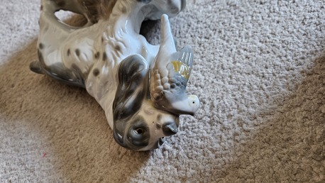 Riyadh, Collectibles, SAR 100,  Vintage Porcelain Hunting Dog