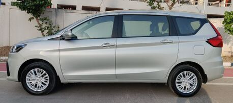 Jeddah, Pick Up & Drop Off, Pick Up And Drop Off Services Available - 7 Seater Car - Model 2024