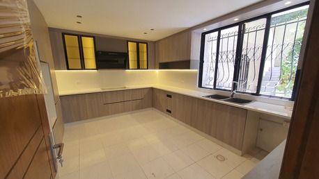 Abdoun, Apartments/Houses, JOD 11000/year,  2 BR,  Ground Semi Furinshed 2B Apart With Big Garden In Abdoun 00962777688956