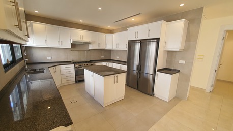 Amman, Apartments/Houses, JOD 20000/year,  3 BR,  Brandnew Semi Furnished 3B Apart With Baconly In 5circle 00962777688956