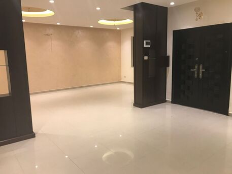 Amman, Apartments/Houses, JOD 24000/year,  4 BR,  Villa Semi Furnished 4B With Baconlies With Big Garden In Swefieh 00962777688956