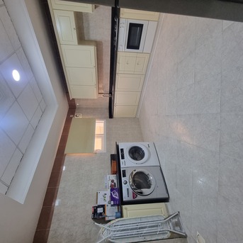 Juffair, Apartments/Houses, BHD 400/month,  2 BR,  &2BATHROOM Hall Kitchen  With Electricity Fully Furnished Car Parking