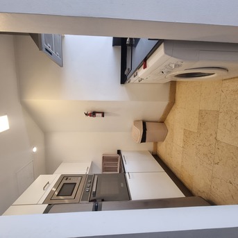 Juffair, Apartments/Houses, BHD 450/month,  1 BR,  *1BATHROOM Hall Kitchen Open  With Electricity Fully Furnished Car Parking