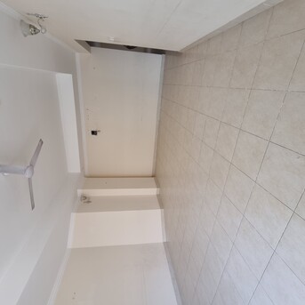 Hidd, Apartments/Houses, BHD 260/month,  3 BR,  ;ATHROOM Hall Kitchen Without Electricity Car Parking Balkani