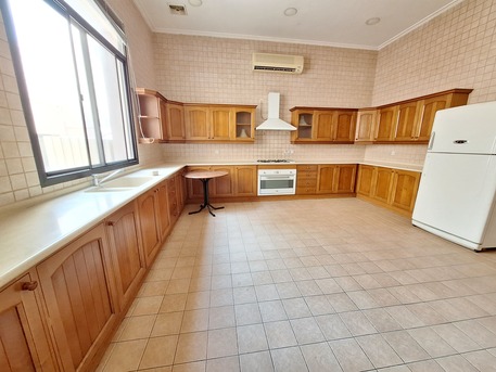 Manama, Commercial Villas, BHD 2000,  ?8BATHROOM Hall Kitchen Without Electricity Balkani Villa For Rent