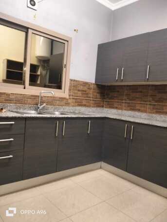 Manama, Apartments/Houses, BHD 300/month,  2 BR,  100 Sq. Meter,  2BHK Semi Furnised With Ewa GOFOOL