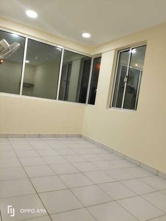 Manama, Apartments/Houses, BHD 230/month,  2 BR,  100 Sq. Meter,  2bhk Semi Furnish With Ewa At 230bd Goful