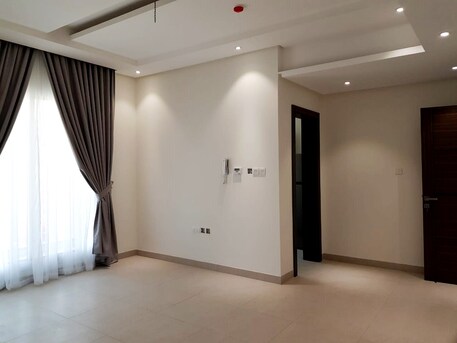 Sanabis, Apartments/Houses, BHD 300/month,  2 BR,  115 Sq. Meter,  Luxury Apartment For Rent In Sanabis Near Dana Mall