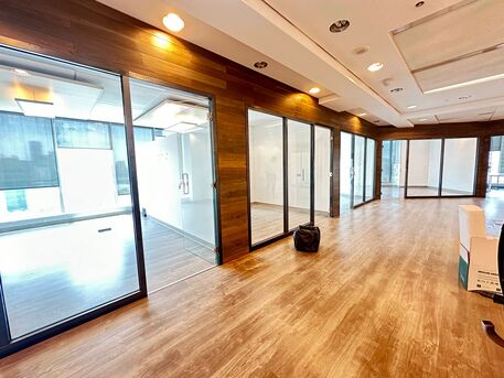 Kuwait City, Offices, KWD 2100,  200 Sq. Meter,  200 Nd 160SQM Modern Office Space In Very Nice Tower Of Sharq For Rent