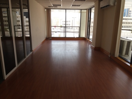 Manama, Offices, BHD 650,  220 Square Miter Open Office Spaces 2Bath. Kitchen In -(((diplomatic Arya)))