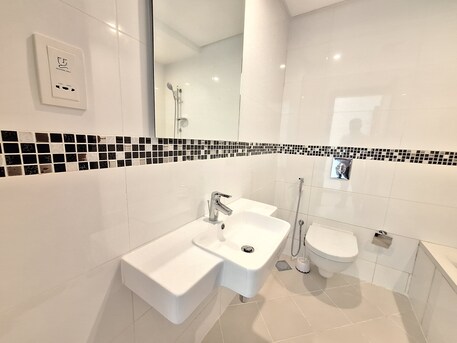 Juffair, Apartments, Flats, Houses & Villas, BHD 750/month,  Furnished,  2 BR,  Sea View