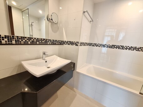 Juffair, Apartments, Flats, Houses & Villas, BHD 450/month,  Furnished,  1 BR,  Unlimited Ewa