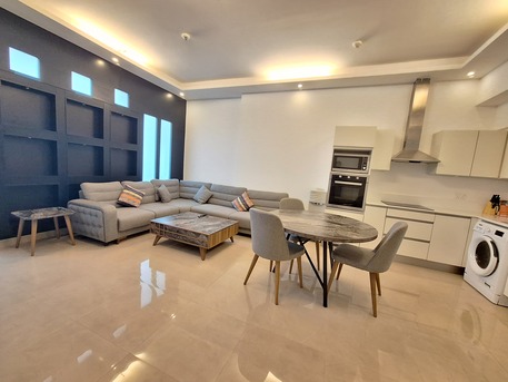 Juffair, Apartments, Flats, Houses & Villas, BHD 300/month,  Furnished,  1 BR,  Spectacular Flat