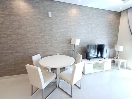 Juffair, Apartments, Flats, Houses & Villas, BHD 300/month,  Furnished,  1 BR,  Modern Interior