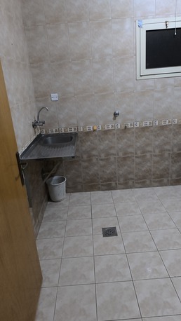 Rabigh, Bedspace Available, SAR 700/month,  Single Room Available For Decent Bachelor In Neat And Clean Flat