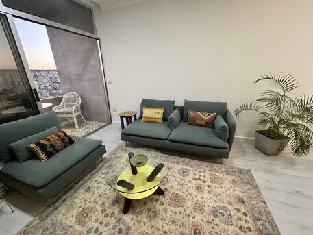 Amman, Apartments/Houses, JOD 7200/year,  Furnished,  1 BR,  Fully Furnished 1B Apart With Baconly In Jabal Amman First Circle 00962777688956