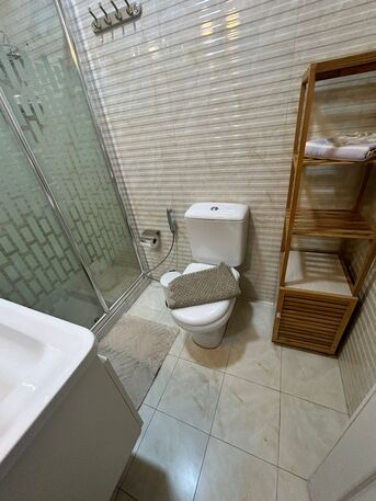 Amman, Apartments/Houses, JOD 7200/year,  Furnished,  1 BR,  Fully Furnished 1B Apart With Baconly In Jabal Amman First Circle 00962777688956