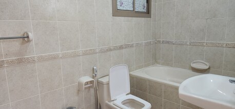 Mahooz, Apartments/Houses, BHD 400/month,  2 BR,  2 BHK Fully Furnished Apartment In Mahooz