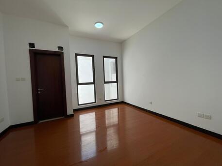 Muharraq, Villas, BHD 750,  Spacious Villa With A Beautiful Garden In Diyar Al Muharraq