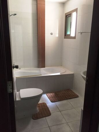 Zinj, Apartments/Houses, BHD 375/month,  2 BR,  Fully Furnished Apartment With Open Kitchen In Zinj