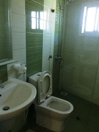 Zinj, Apartments/Houses, BHD 425/month,  2 BR,  Fully Furnished Apartment With Closed Kitchen In Zinj