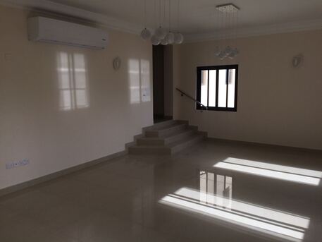 Manama, Apartments/Houses, BHD 350/month,  2 BR,  Semi Furnished Apartment For Rent In Um Al Hassam