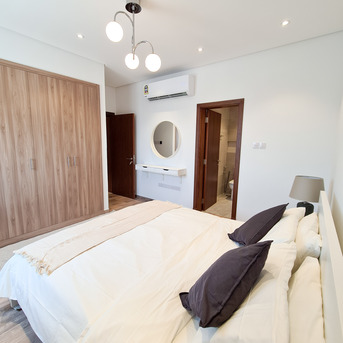 Janabiya, Apartments/Houses, BHD 450/month, 2 BR, Bright And Elegant Fully Furnished Flat In Janabiya With Balcony